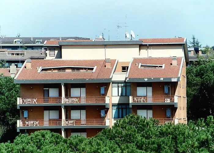 Eur Nir Residence