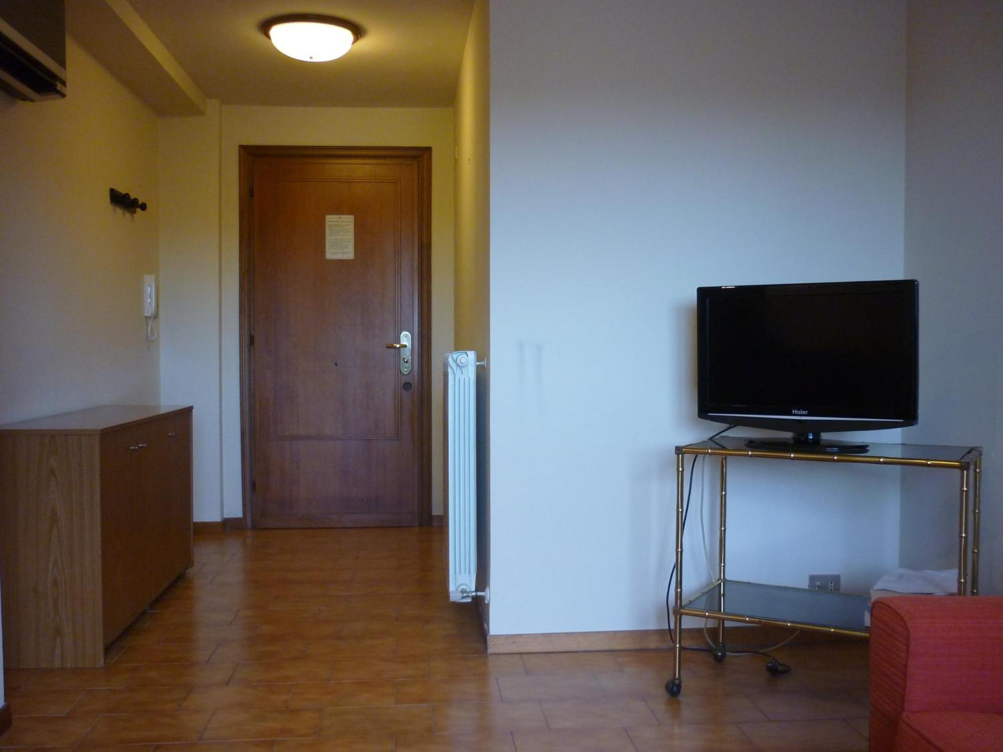 Aparthotel Eur Nir