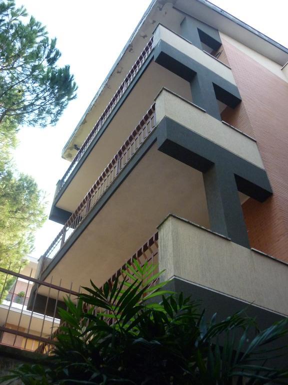 Eur Nir Aparthotel